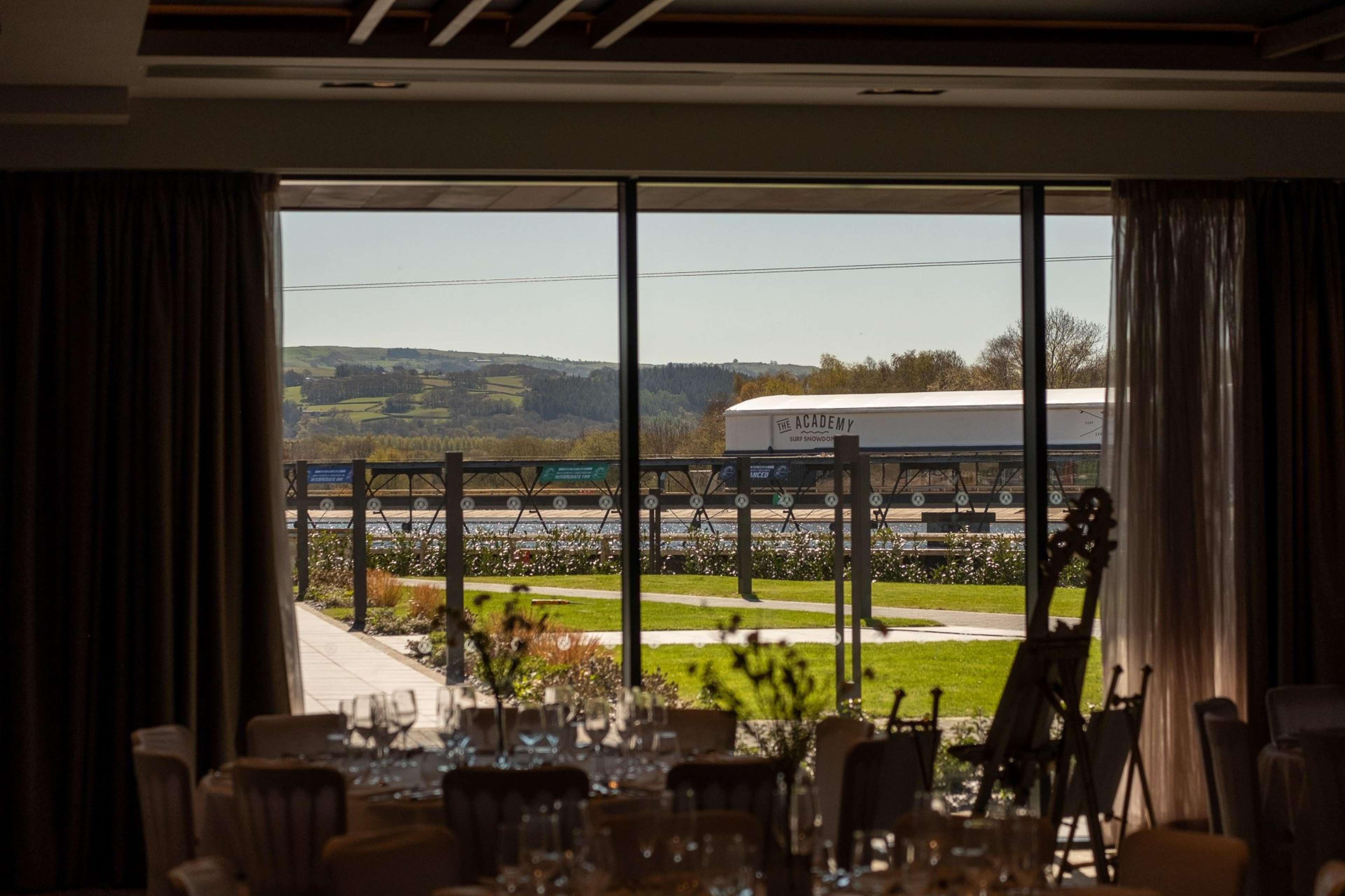 Hilton Garden Inn Snowdonia Conwy Exterior foto